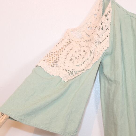Umgee Women’s Small Sage Green Cold Shoulder Top Lace Crochet Detail Boho - Picture 4 of 12
